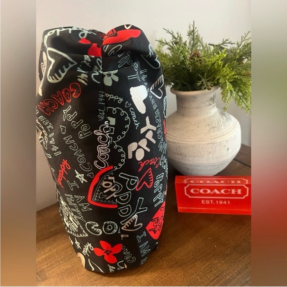 Coach Poppy Glam Tote With Graffiti Print - Picture 4 of 16